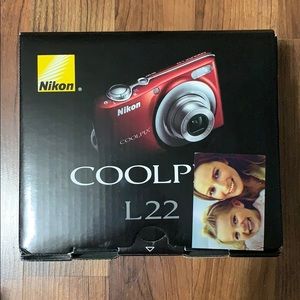 Nikon Coolpix L22 Camera